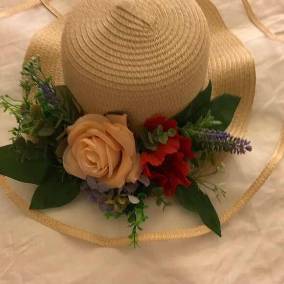 NEW Straw  brimmed  hat w  silk flowers One of a kind - Picture 4 of 5